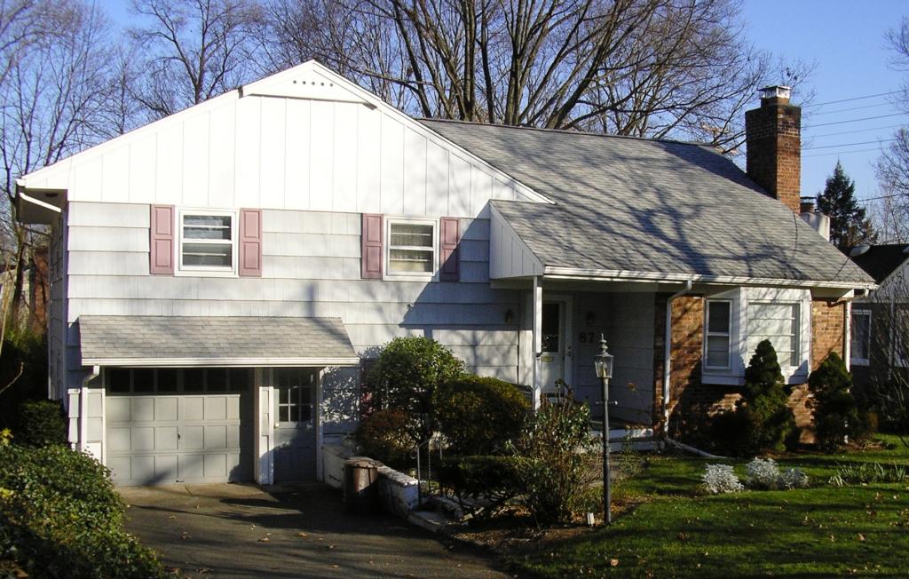 Single Family Home for Sale, ListingId:14403553, location: 87 BERKELEY PL Glen Rock 07452