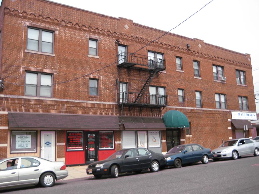 305 Milburn Ave