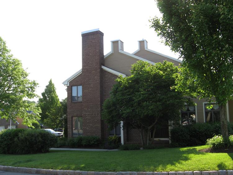 9 Lenox Ct