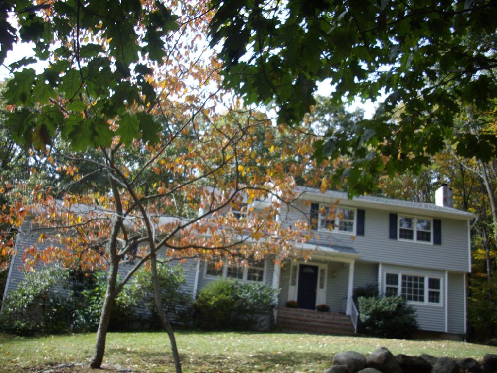 MLS #/Web ID: 2712158