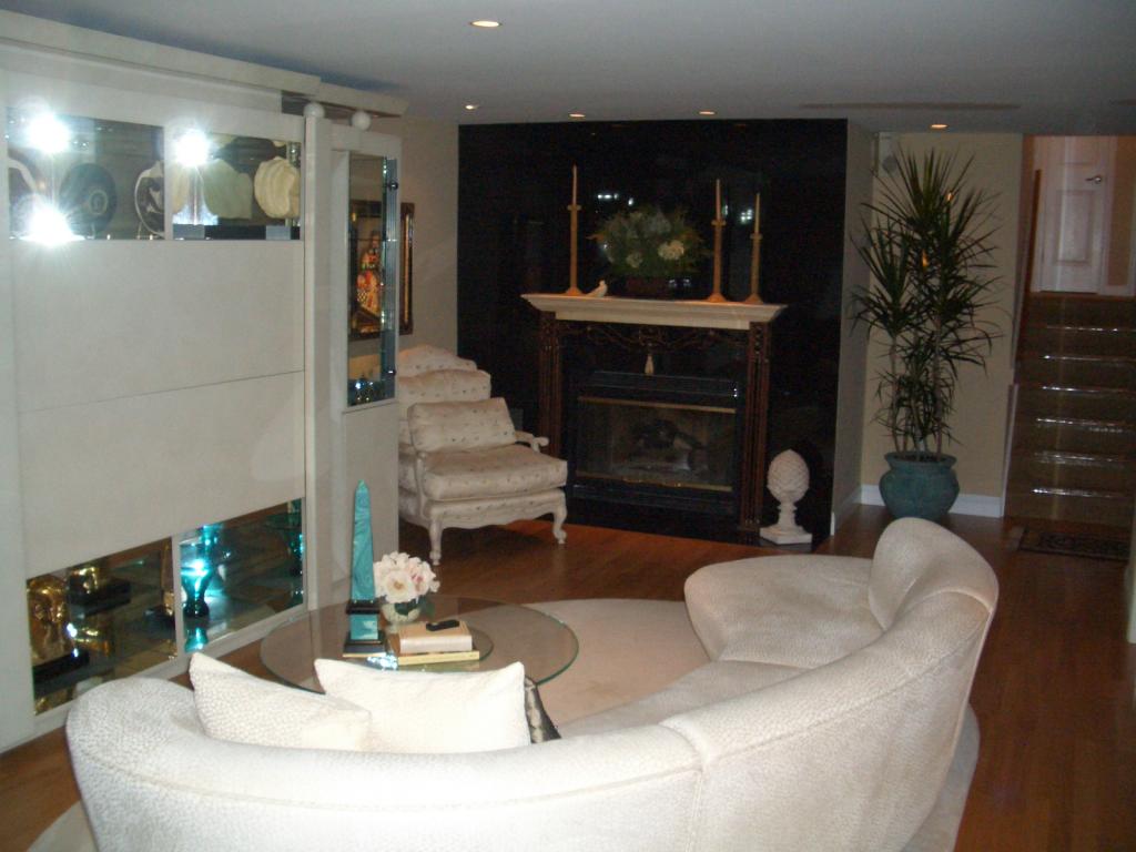MLS #/Web ID: 2724258
