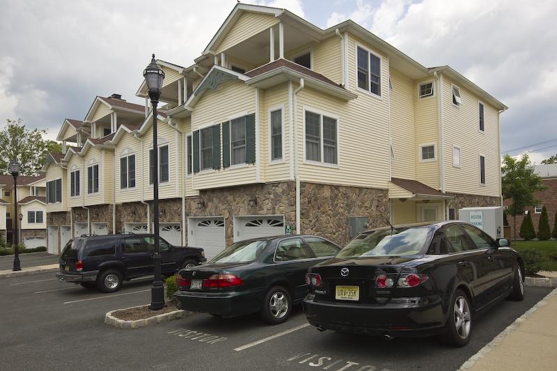 MLS #/Web ID: 2726258