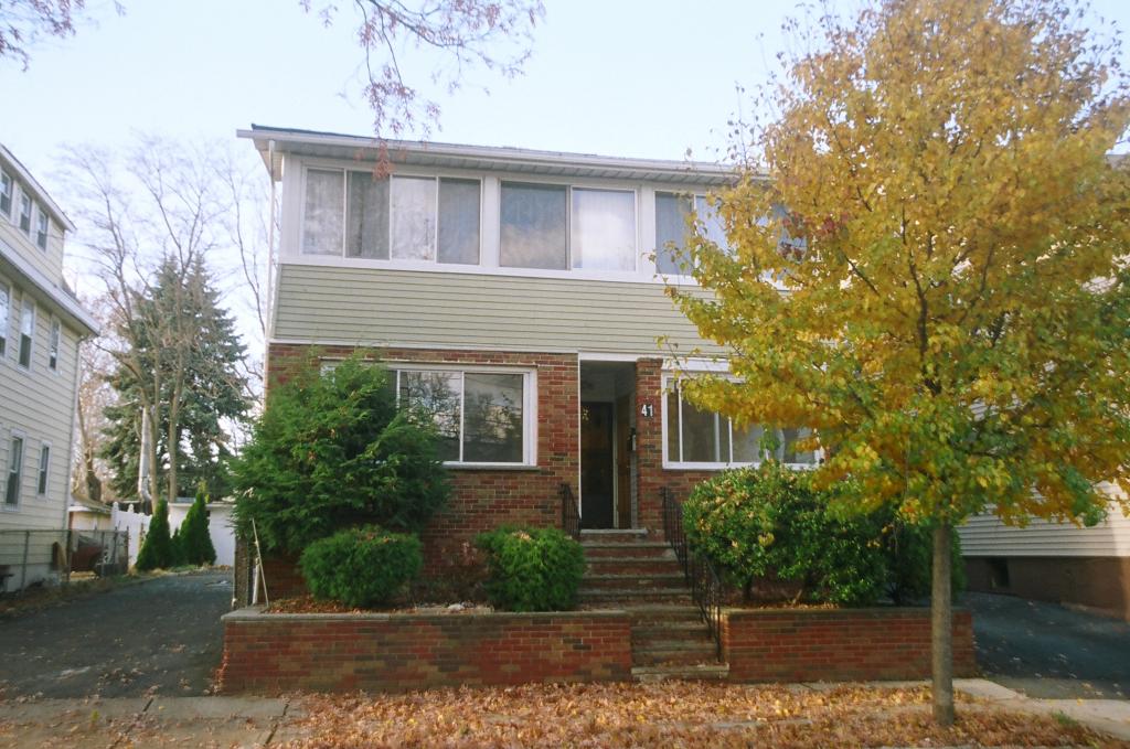 MLS #/Web ID: 2464059