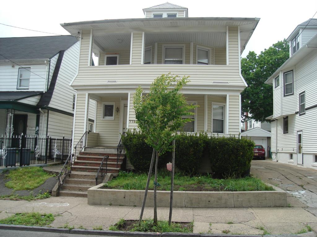 MLS #/Web ID: 2681859