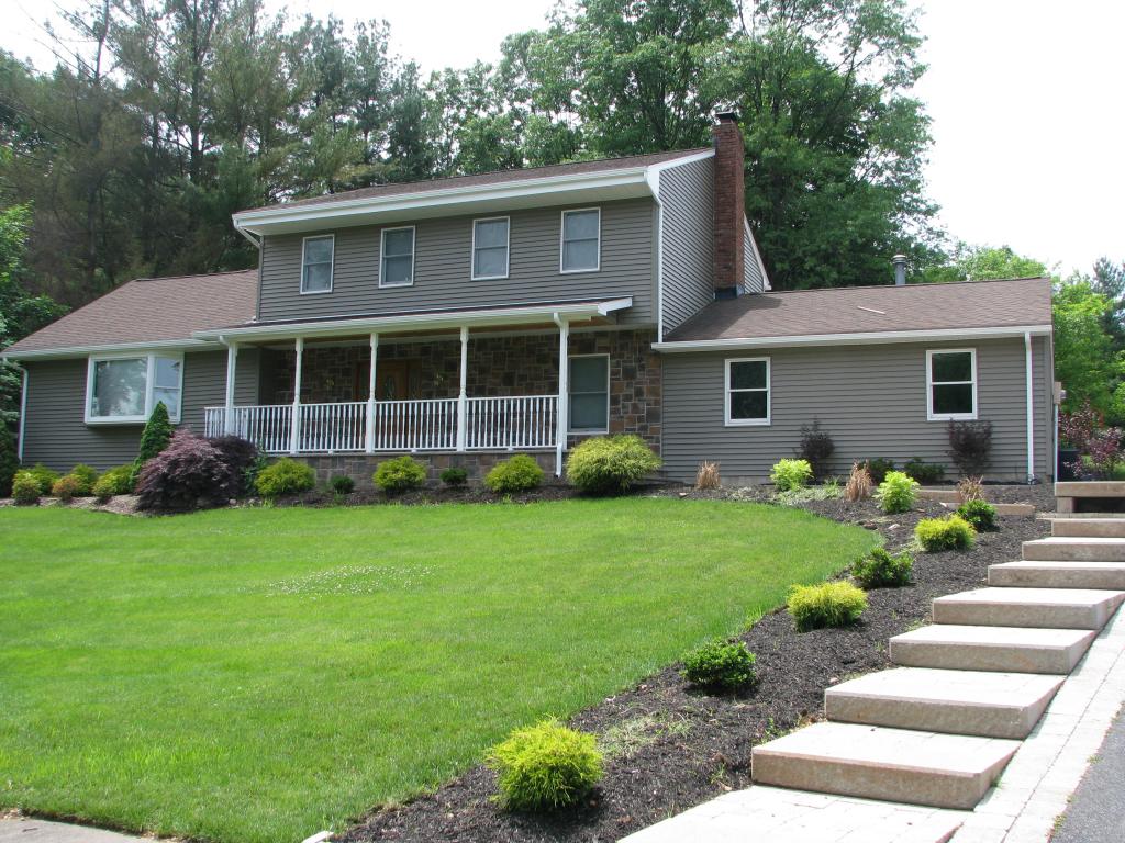 MLS #/Web ID: 2688159