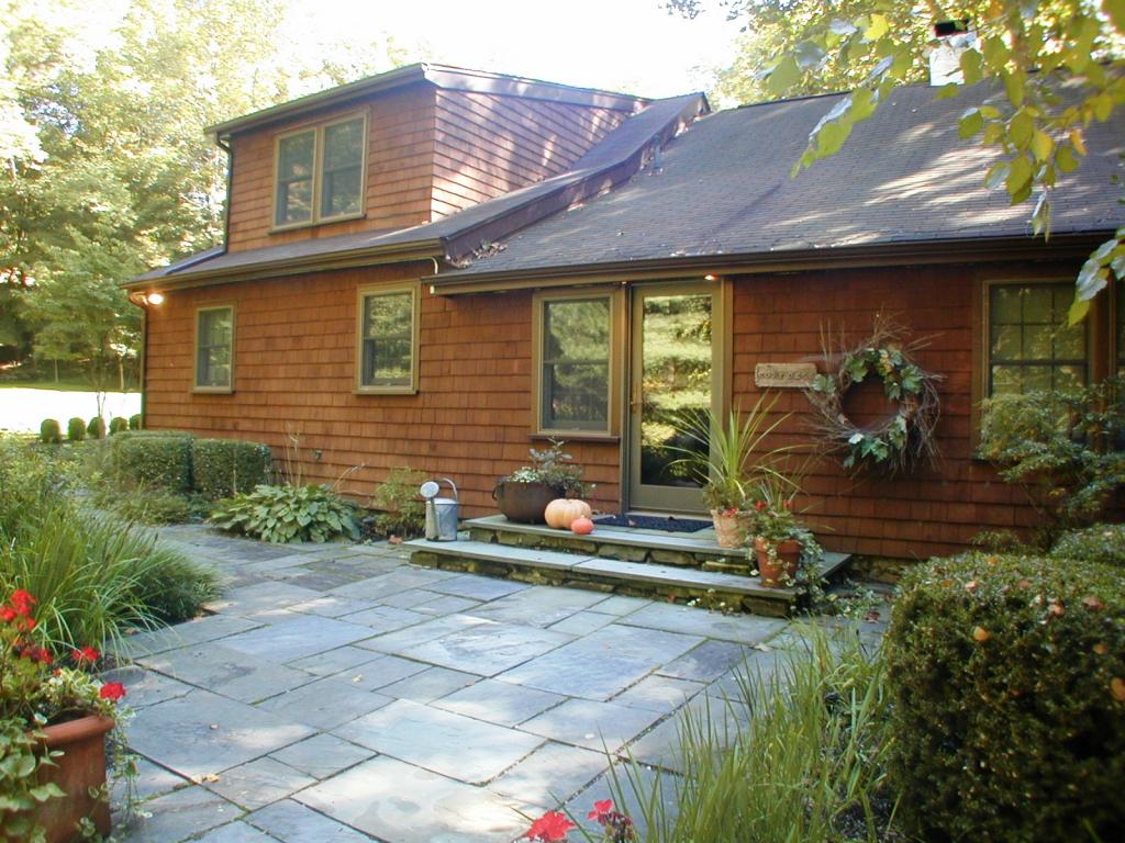 MLS #/Web ID: 2690359