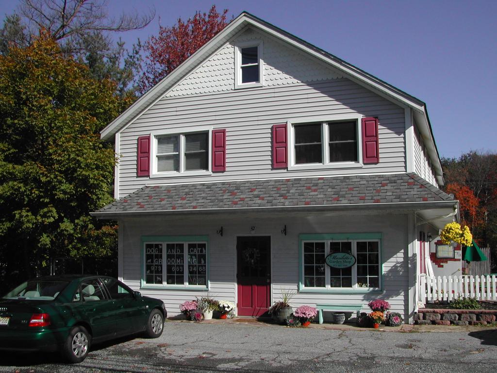MLS #/Web ID: 2696359