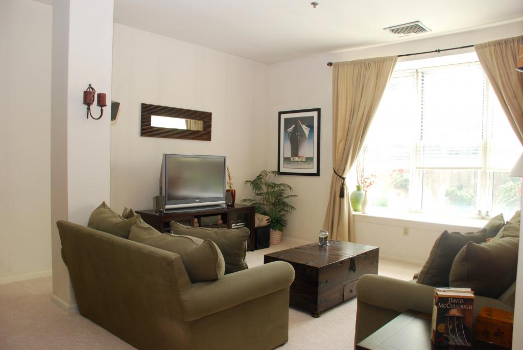 240 MAIN ST UNIT 114