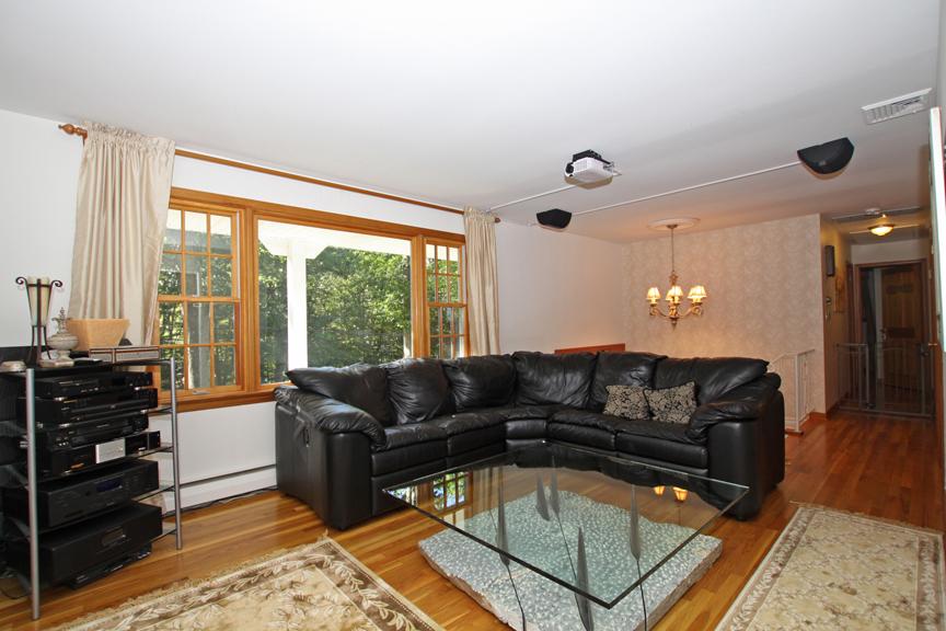 MLS #/Web ID: 2716759