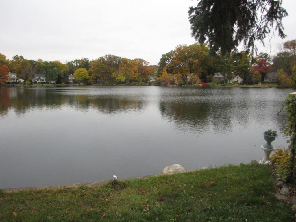 MLS #/Web ID: 2723359
