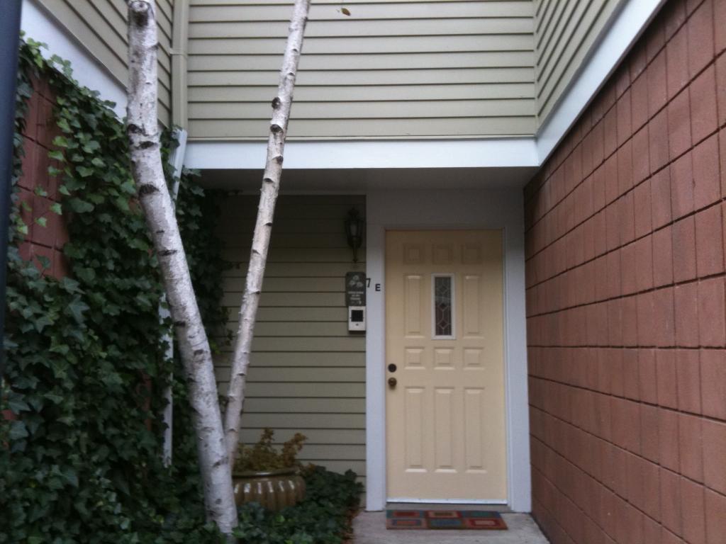 13 FRANKLIN PL