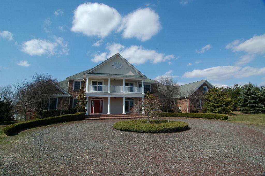 MLS #/Web ID: 2630160