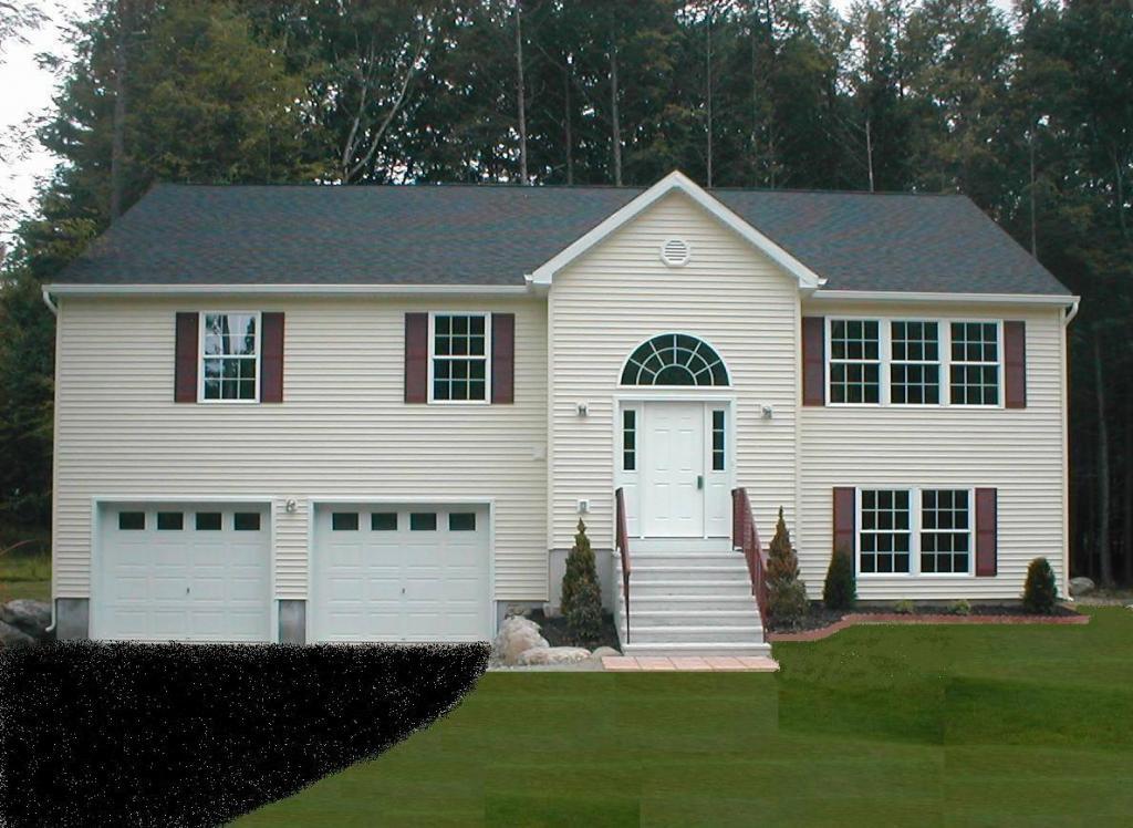 104 HOLIDAY LN