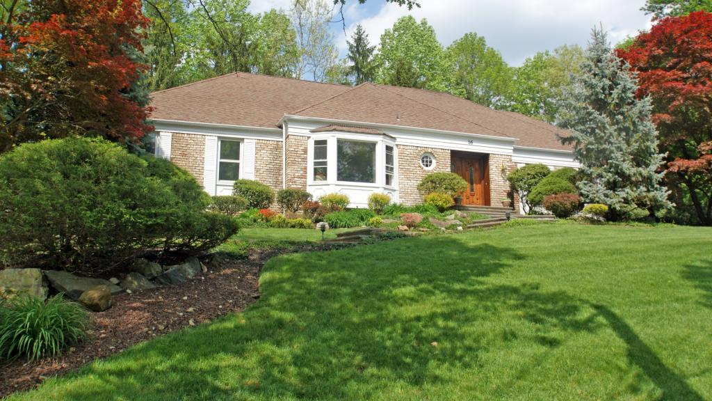 16 Dominick Court