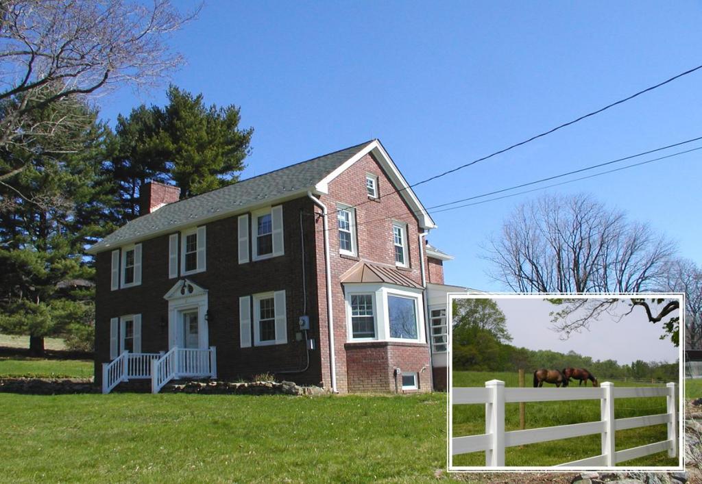 2 HOPE HILL FARM LN