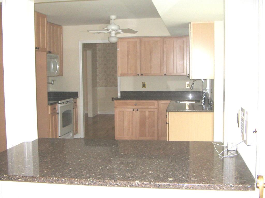 3 Woods Edge Court