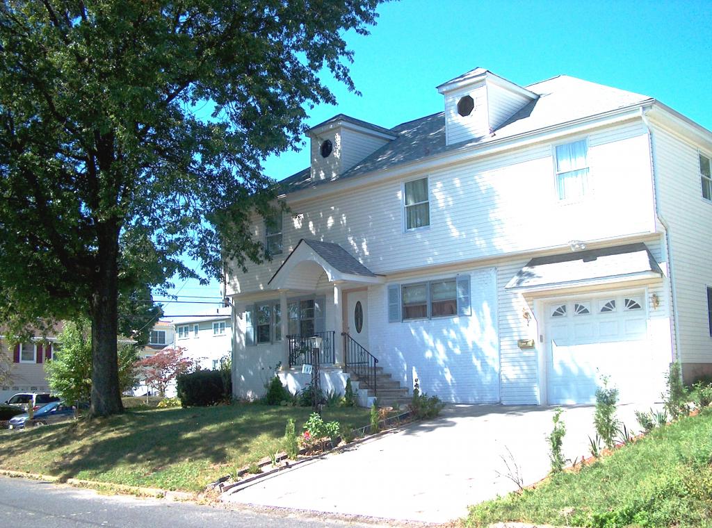169 FRANK ST