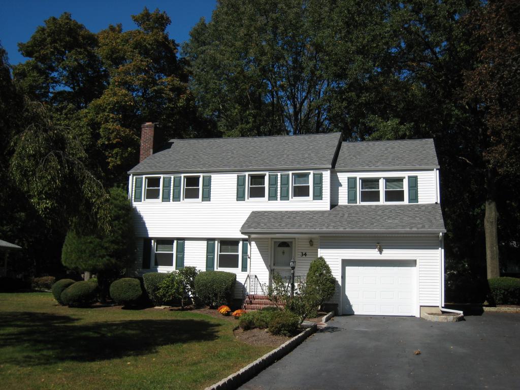 MLS #/Web ID: 2718360