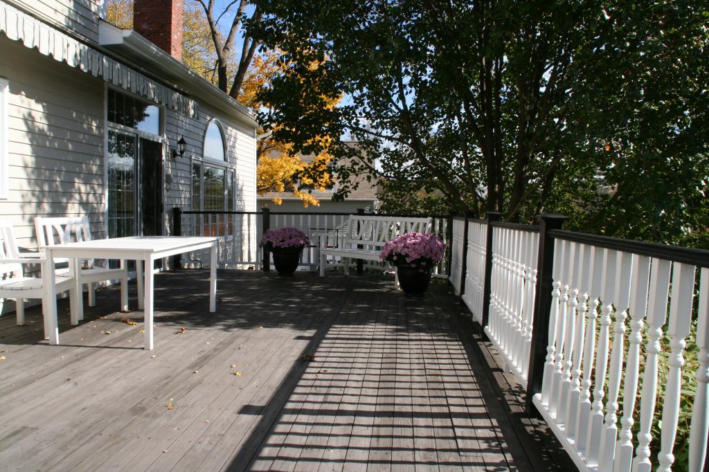44 WALSINGHAM RD