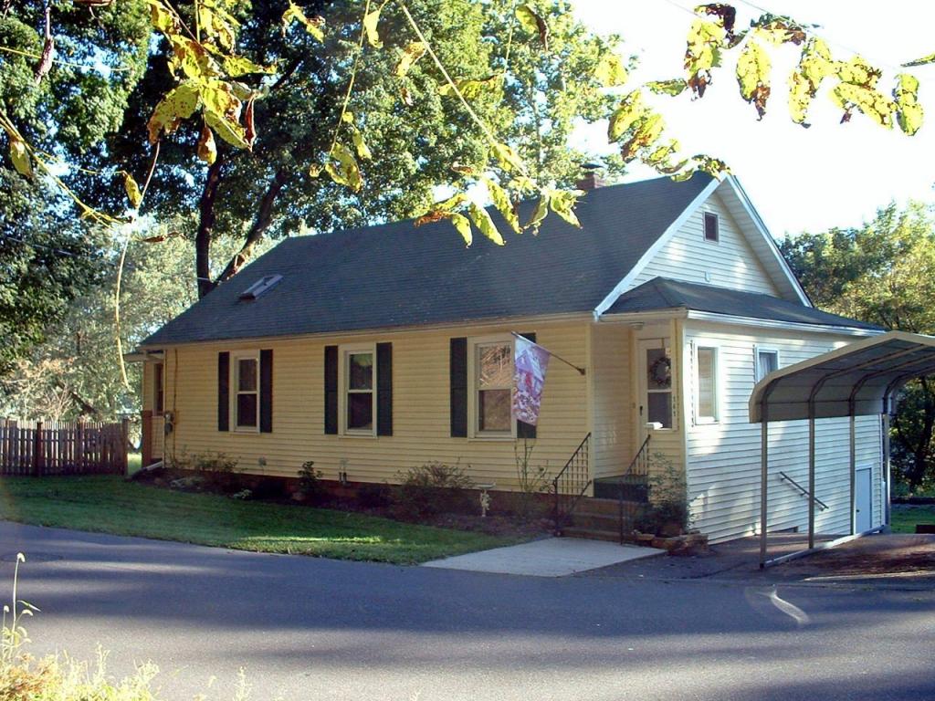 141 SPRING GARDEN ST