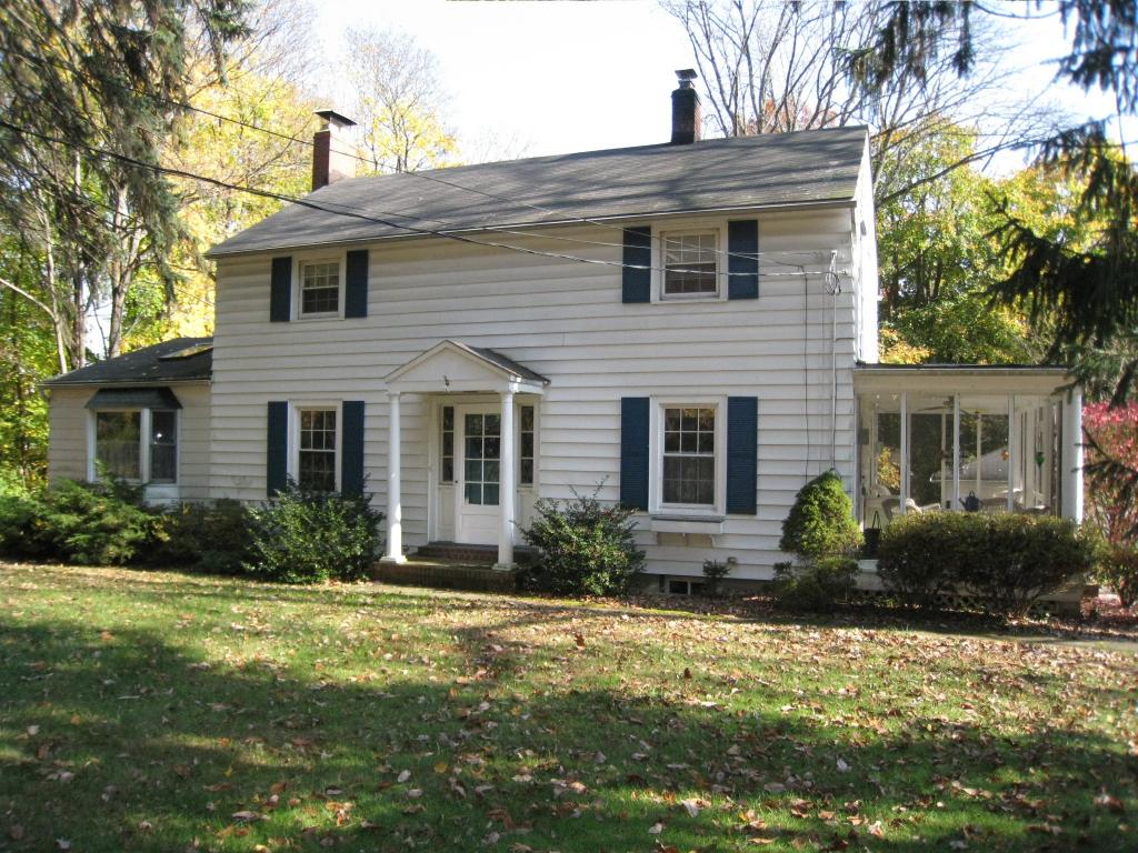 22 HURD ST