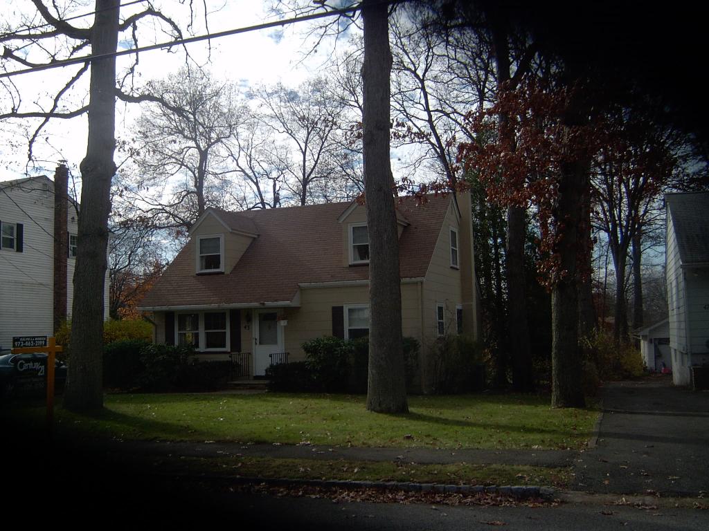 MLS #/Web ID: 2727260