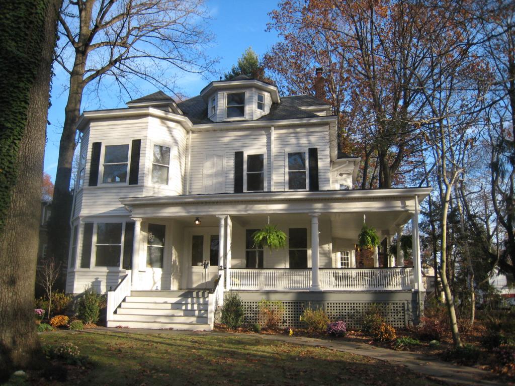 MLS #/Web ID: 2727360