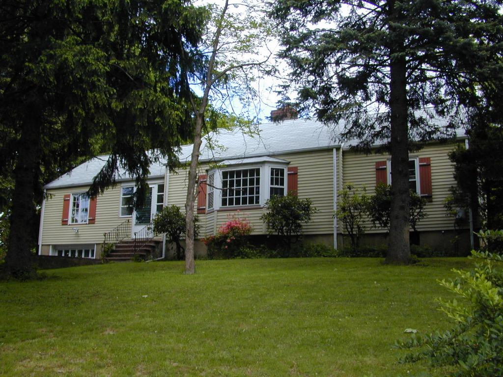 284 S. Finley Ave