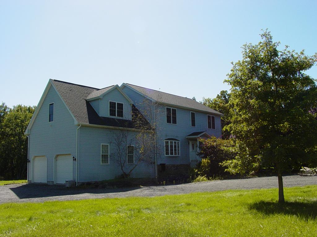 21 BOARS HEAD RD