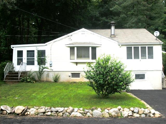 MLS #/Web ID: 2695461
