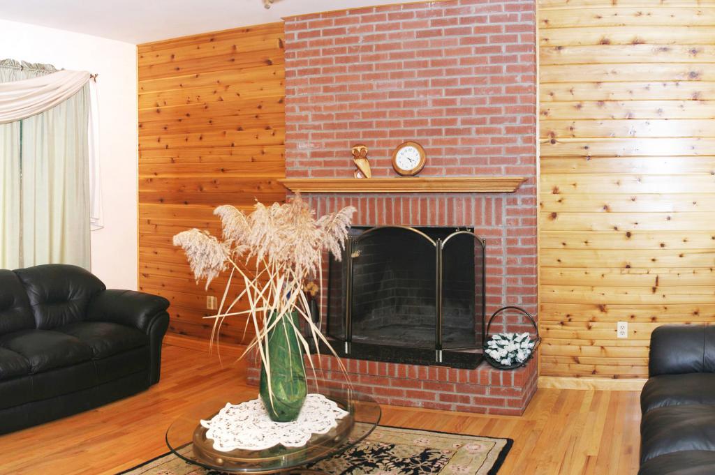 MLS #/Web ID: 2701861