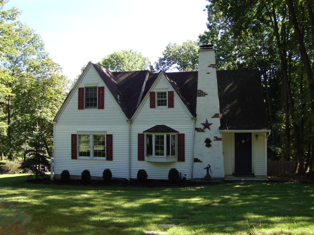 167 LONG HILL RD