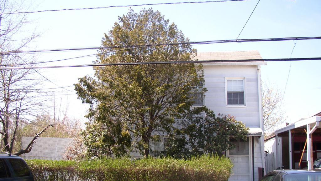 8 SHERIDAN AVE