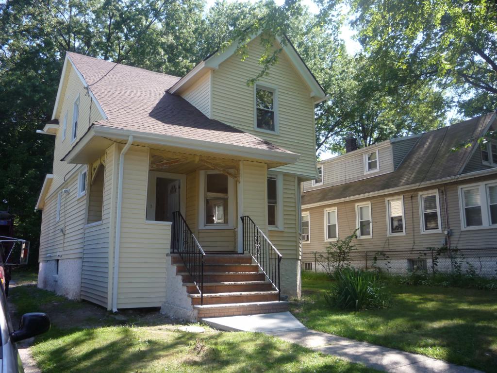 MLS #/Web ID: 2723361