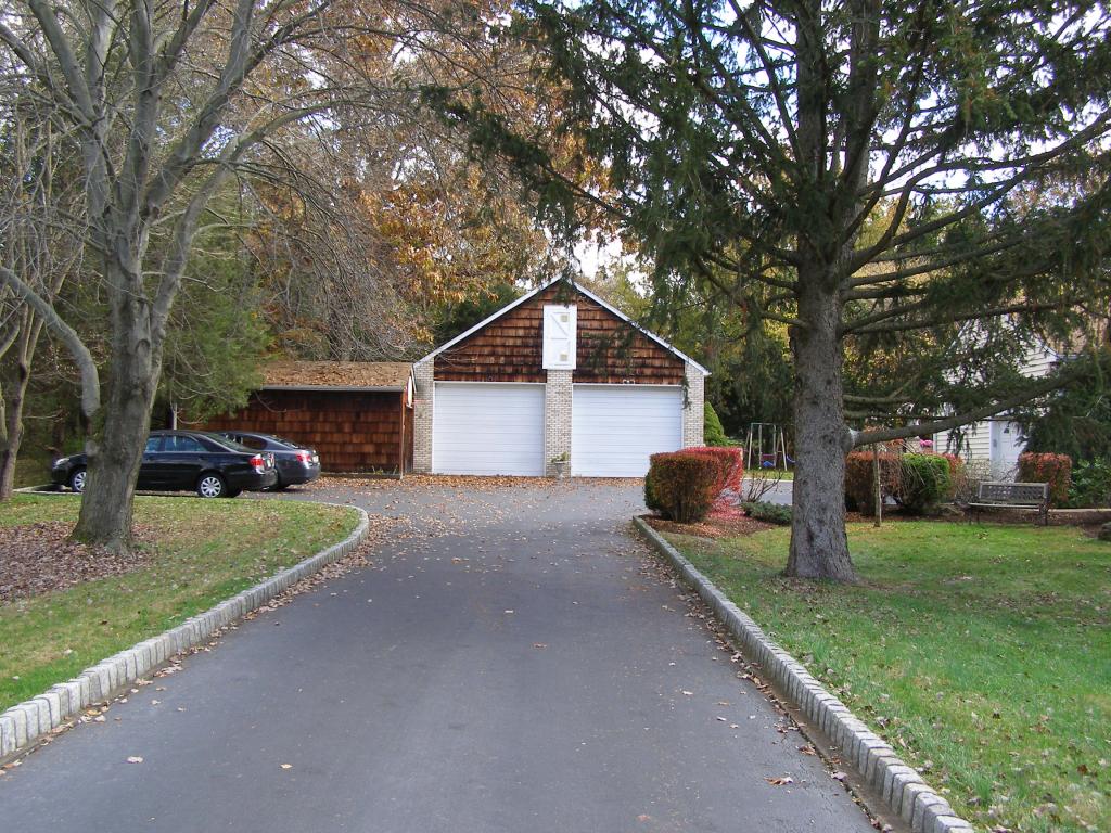 MLS #/Web ID: 2724761