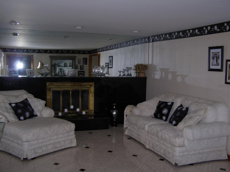 MLS #/Web ID: 2724761