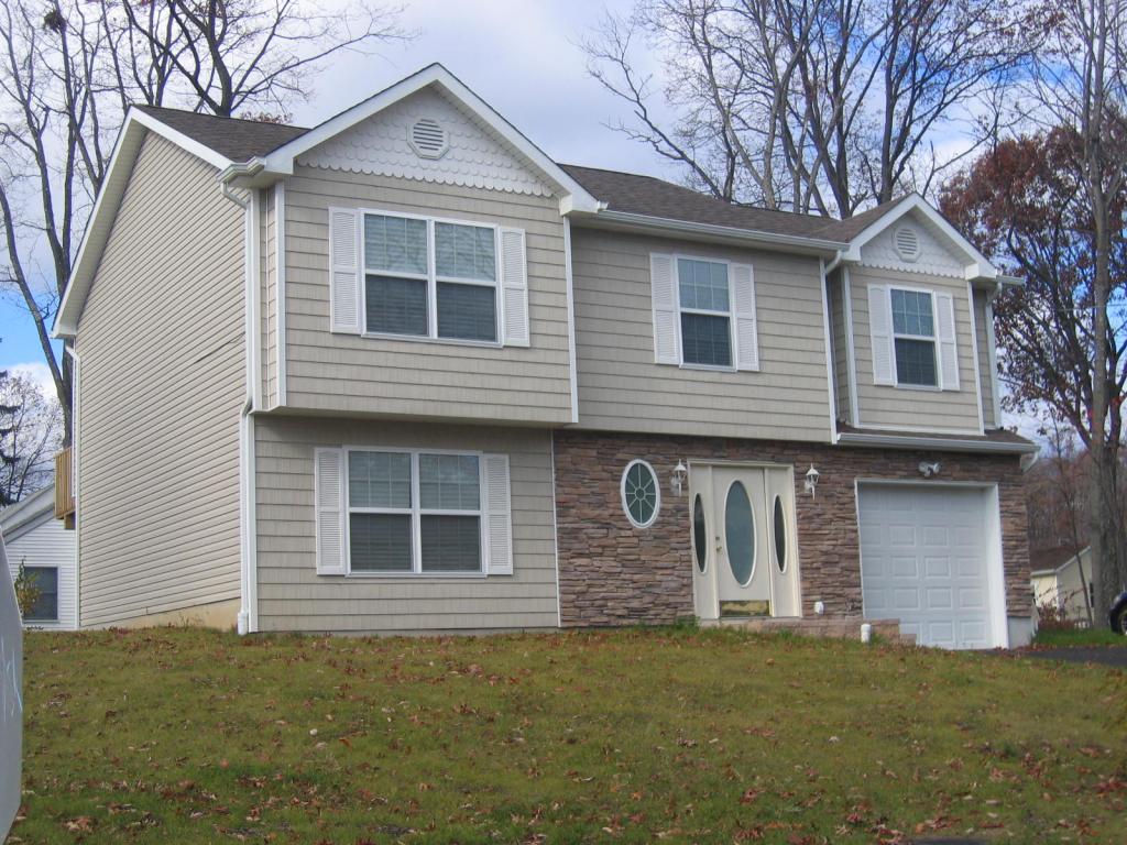 8 KEITH RD