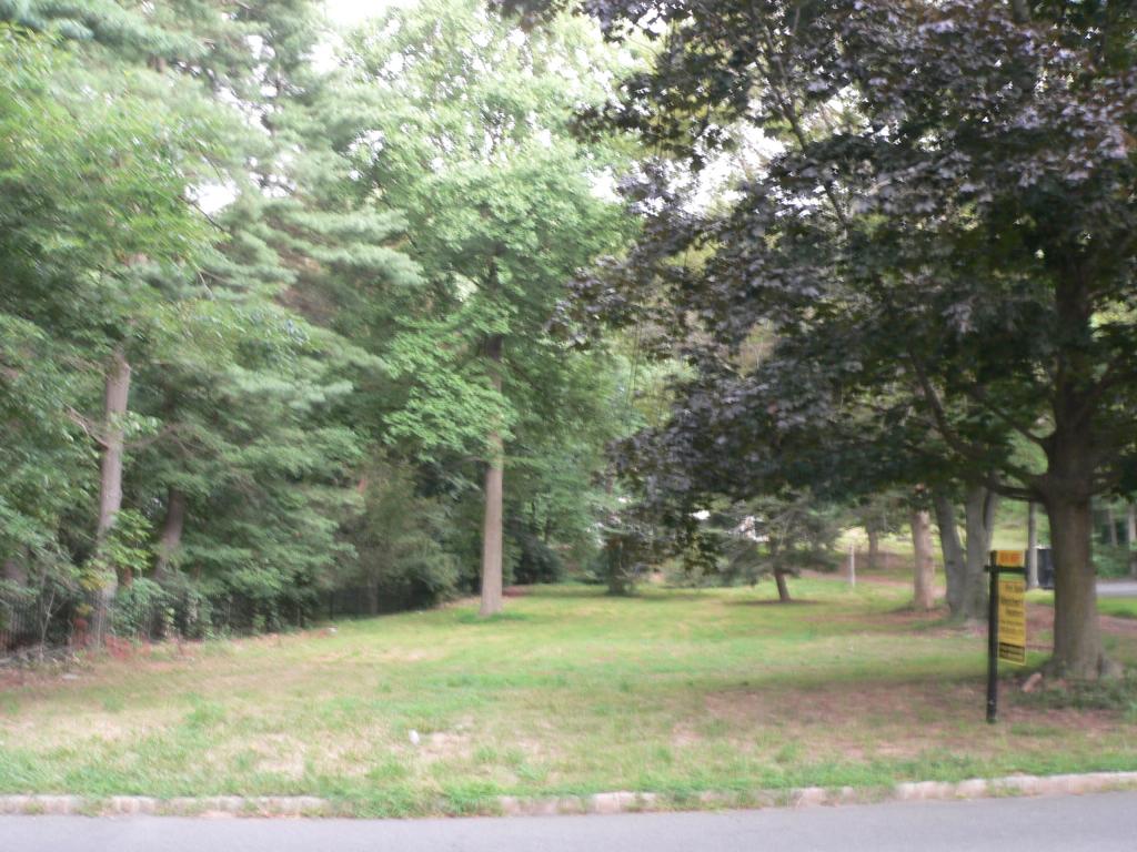 275 ASHLAND RD