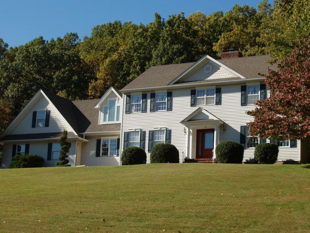 MLS #/Web ID: 2695562