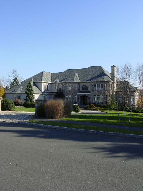 26 DOGWOOD DR