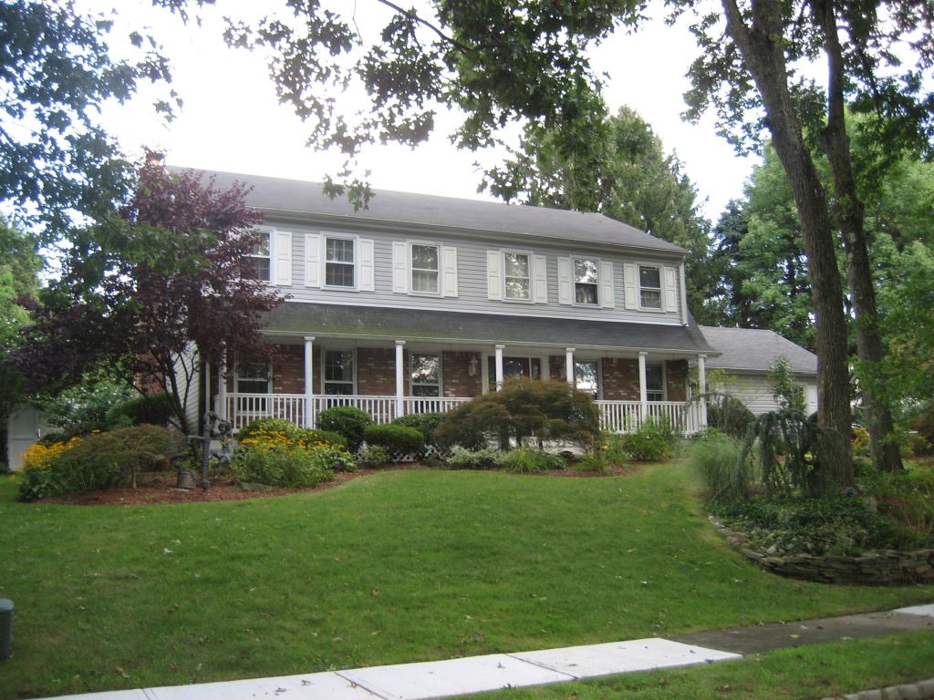 MLS #/Web ID: 2716062