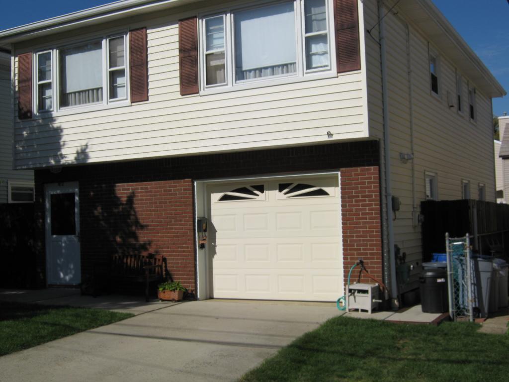 412 ASHLEY ST