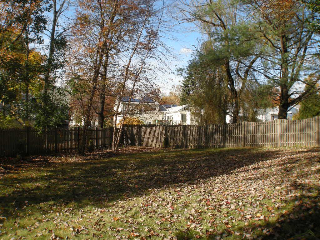 27 DOGWOOD RD