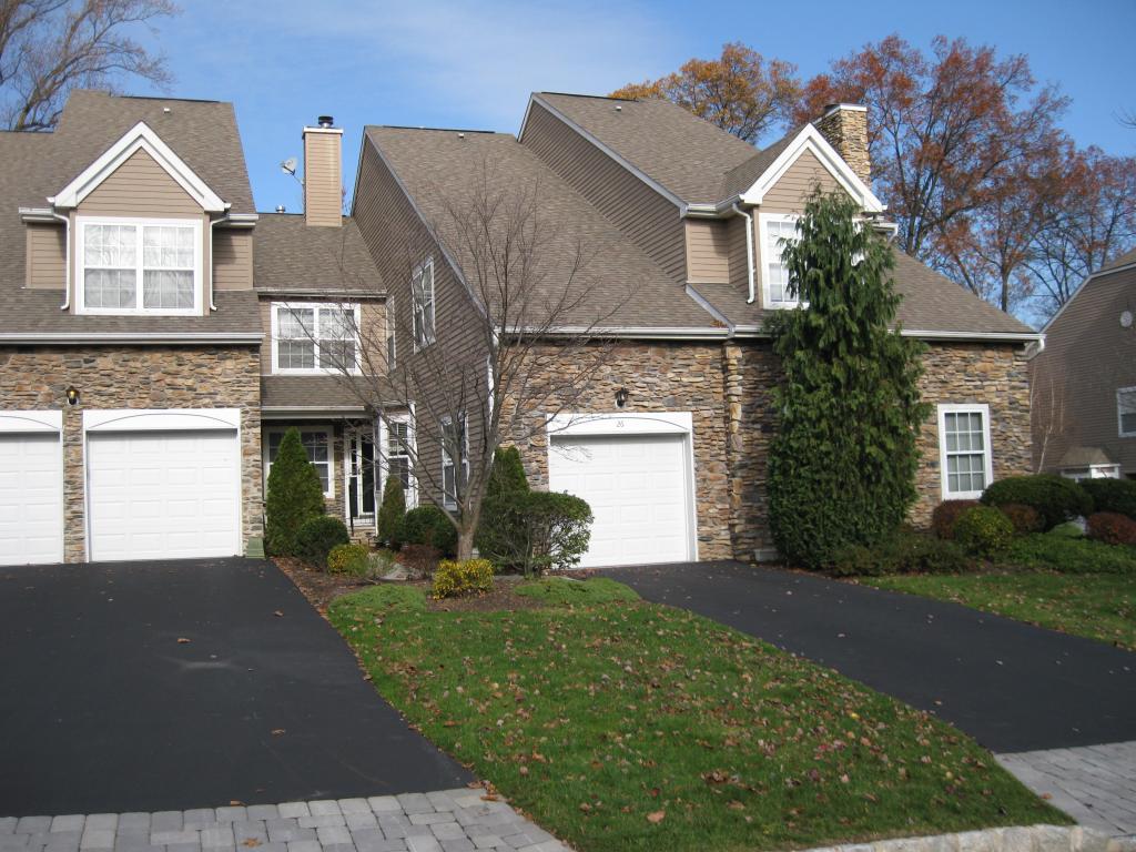 MLS #/Web ID: 2727562