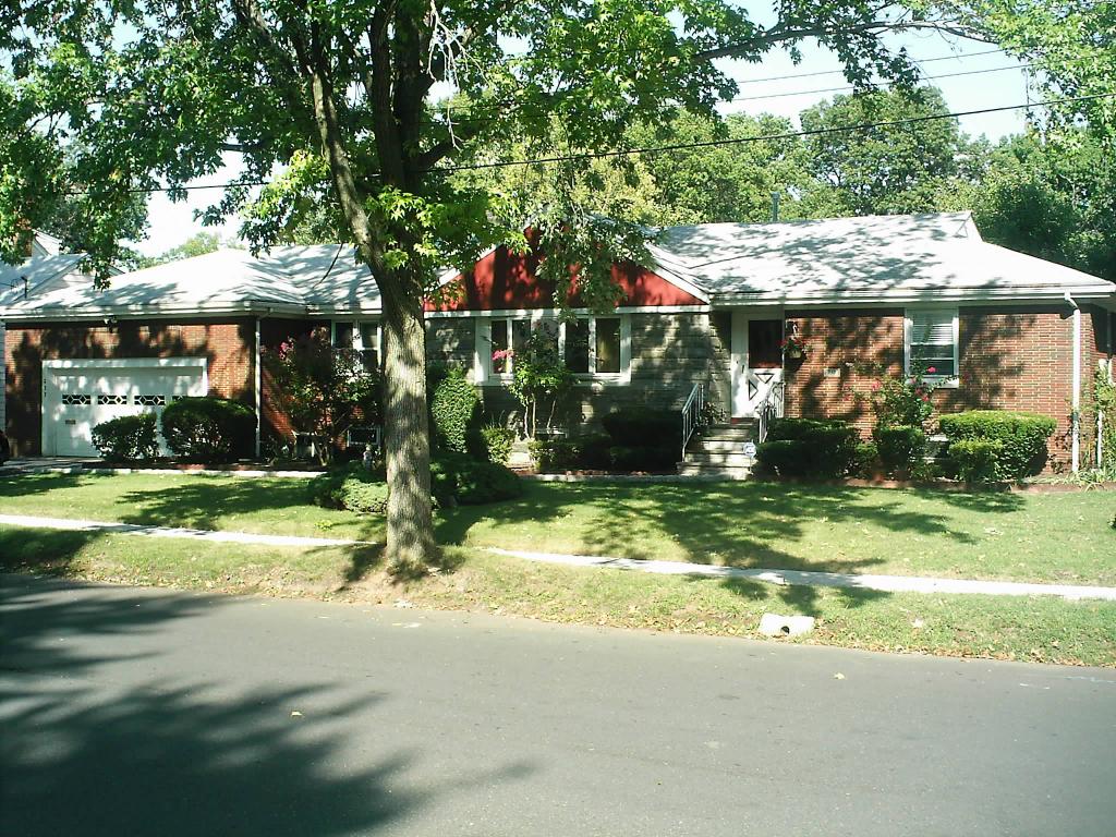 MLS #/Web ID: 2575163