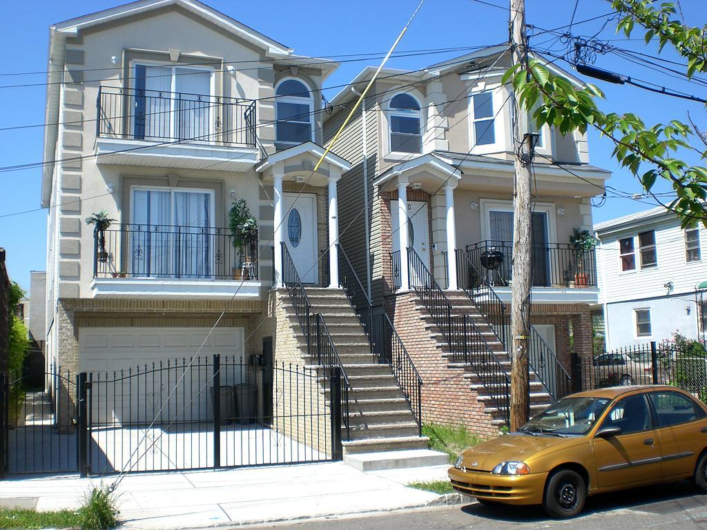 MLS #/Web ID: 2615463
