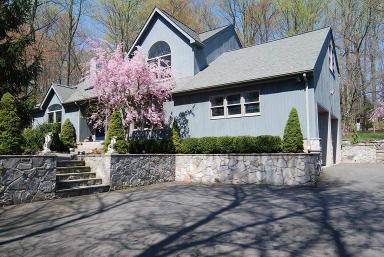 57 BROOKVILLE HOLLOW ROAD