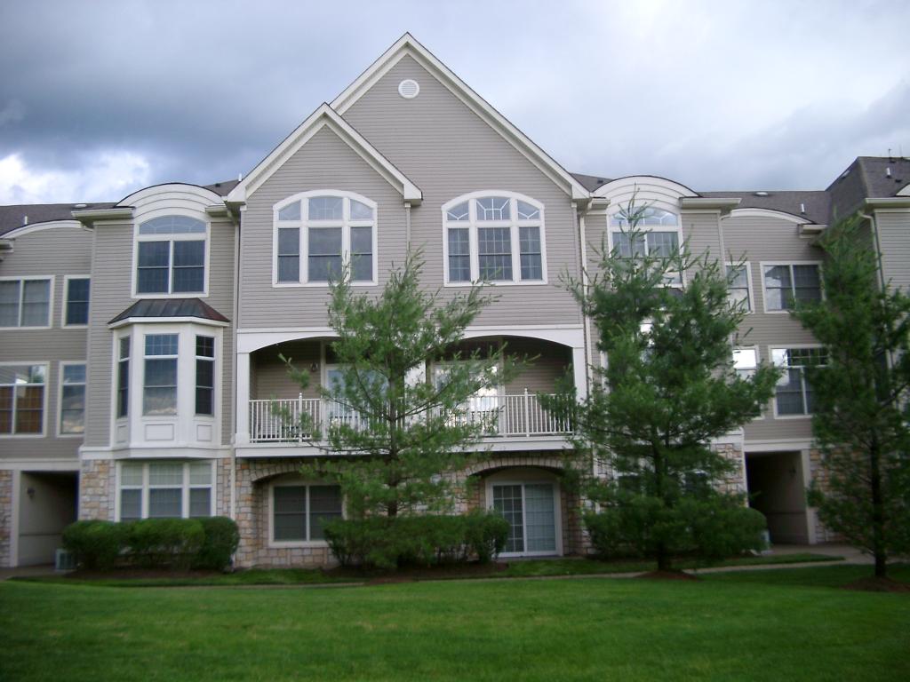 619 BINGHAMPTON LN