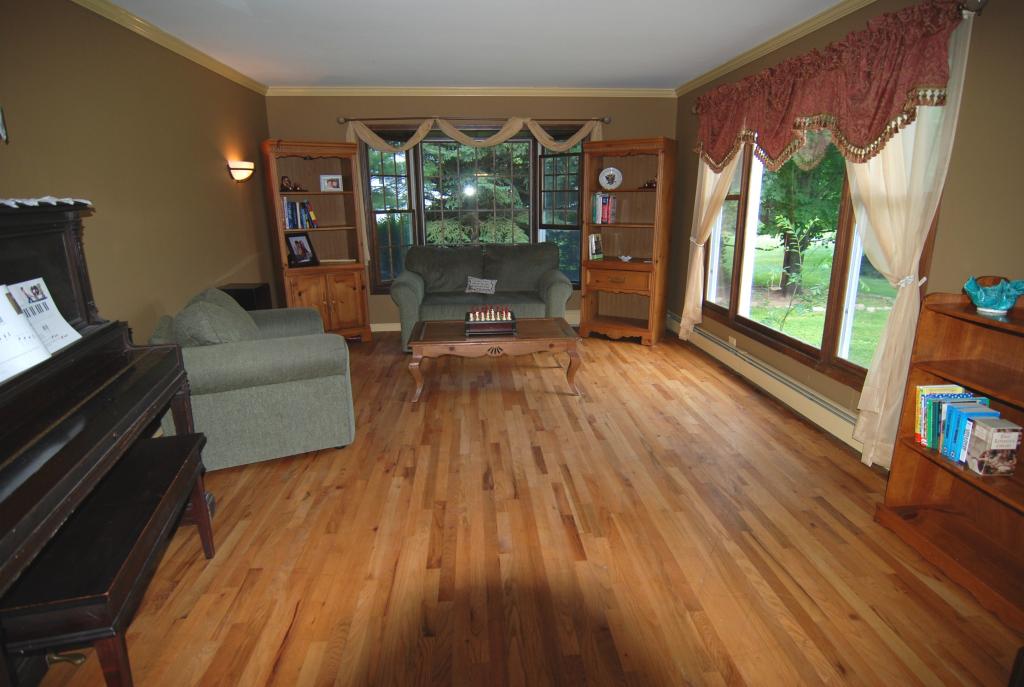 MLS #/Web ID: 2697163