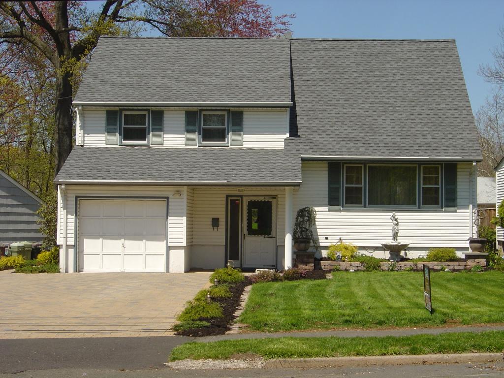 MLS #/Web ID: 2699463